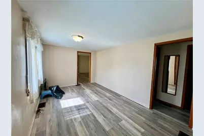 415 Falls Ave, Neshannock Township, PA 16105 - Photo 10