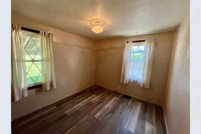 415 Falls Ave, Neshannock Township, PA 16105 - Photo 14