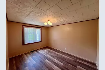 415 Falls Ave, Neshannock Township, PA 16105 - Photo 16