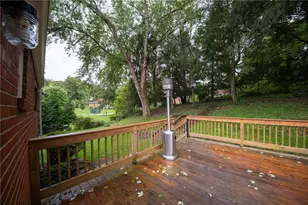 558 Glenrock Dr, Bethel Park, PA 15102 - Photo 32