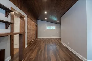 558 Glenrock Dr, Bethel Park, PA 15102 - Photo 18