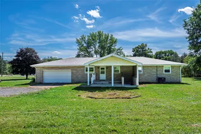 601 Herman Rd, Summit Township, PA 16002 - Photo 4