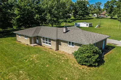 601 Herman Rd, Summit Township, PA 16002 - Photo 2