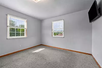 718 Laura St, West Mifflin, PA 15122 - Photo 16