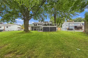 1369 Wakefield Dr, Hermitage, PA 16148 - Photo 28