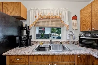1369 Wakefield Dr, Hermitage, PA 16148 - Photo 12