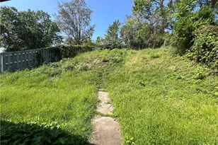 1334 Broadway Ave, East McKeesport, PA 15035 - Photo 10