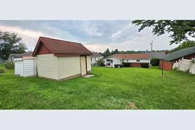 1805 W Penn Ave, Dunbar Township, PA 15425 - Photo 6