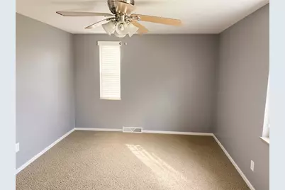 5110 Fieldcrest Dr, Pittsburgh, PA 15236 - Photo 8