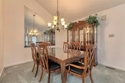 2203 Hunt Club Dr, Hempfield Township, PA 15601 - Photo 4