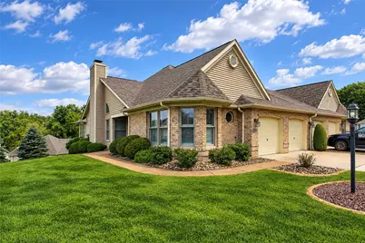 2203 Hunt Club Dr, Hempfield Township, PA 15601 - Photo 1