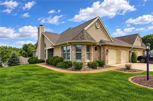 2203 Hunt Club Dr, Hempfield Township, PA 15601 - Photo 1