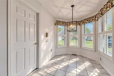 2203 Hunt Club Dr, Hempfield Township, PA 15601 - Photo 16
