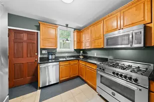 2840 Shady Ave, Pittsburgh, PA 15217 - Photo 16