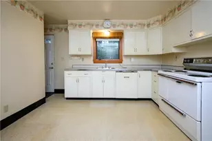 428 Bower Hill Rd, Pittsburgh, PA 15228 - Photo 12
