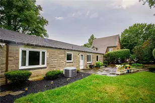 428 Bower Hill Rd, Pittsburgh, PA 15228 - Photo 4