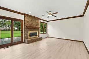 2037 Broad Hill Farms Rd, Moon/Crescent Twp, PA 15108 - Photo 14