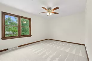 2037 Broad Hill Farms Rd, Moon/Crescent Twp, PA 15108 - Photo 28