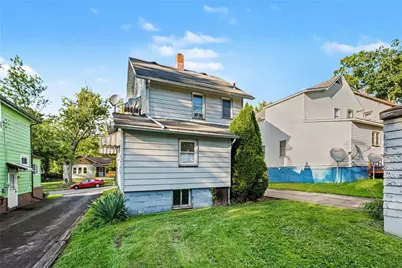 592 Hull St, Sharon, PA 16146 - Photo 24