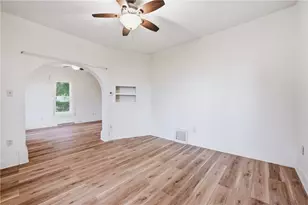 560 Sheridan St, Hermitage, PA 16148 - Photo 8