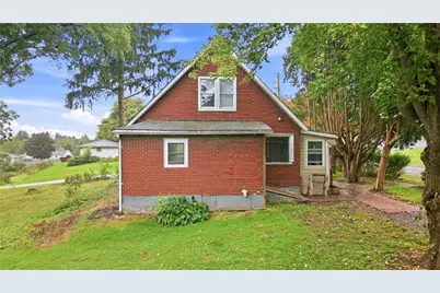 560 Sheridan St, Hermitage, PA 16148 - Photo 4