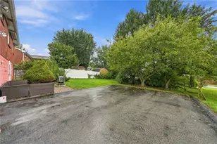 244 Westland Dr, Hempfield Township, PA 15601 - Photo 24
