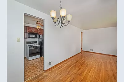 638 Elaine Drive, Pittsburgh, PA 15236 - Photo 4