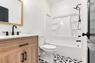 190 Farm Rdg Ln, Fairview Township, PA 16025 - Photo 6