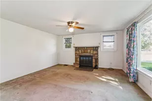126 James St, Chippewa Township, PA 15010 - Photo 6