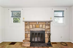 126 James St, Chippewa Township, PA 15010 - Photo 8