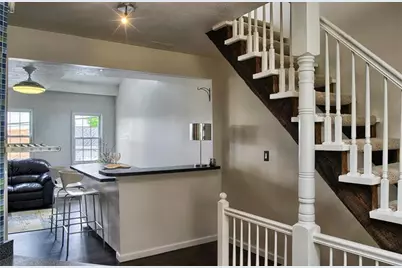 2736 Shelly St, Pittsburgh, PA 15203 - Photo 10