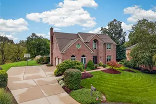 273 Palomino Dr, Bethel Park, PA 15102 - Photo 2