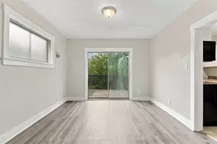 2004 Pioneer Ave, Pittsburgh, PA 15226 - Photo 8
