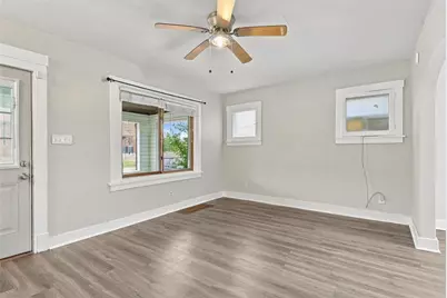 2004 Pioneer Ave, Pittsburgh, PA 15226 - Photo 6