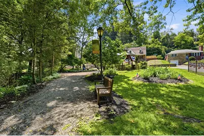 218 Jackson Circle, Ross Twp, PA 15229 - Photo 44