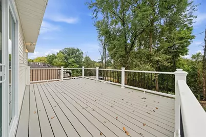 221 S Magnolia Dr, Pittsburgh, PA 15116 - Photo 12