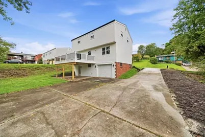221 S Magnolia Dr, Pittsburgh, PA 15116 - Photo 22
