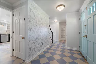 1640 Pinetree Dr, Pittsburgh, PA 15241 - Photo 2