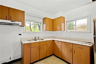 205 McCormick Ave, Bentleyville, PA 15314 - Photo 14