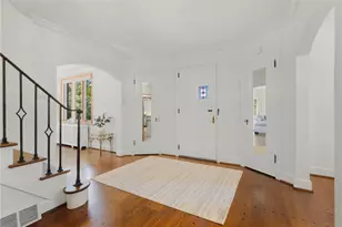 221 Lingrove Pl, Pittsburgh, PA 15208 - Photo 8