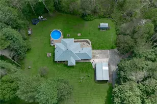 3059 Creekside Rd, Armstrong-Shelocta, PA 15701 - Photo 2