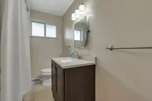 1306 Lincoln Dr, Center Township, PA 15061 - Photo 16