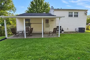 856 Mt Hood Dr, Pittsburgh, PA 15239 - Photo 18