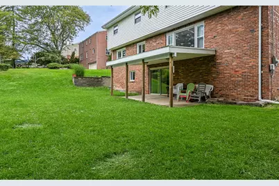 120 Ambleside Drive, Ross Twp, PA 15237 - Photo 28