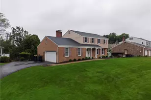 1046 Centergate Dr, Bethel Park, PA 15102 - Photo 2