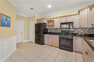 209 Village Green Dr, Peters Township, PA 15317 - Photo 10