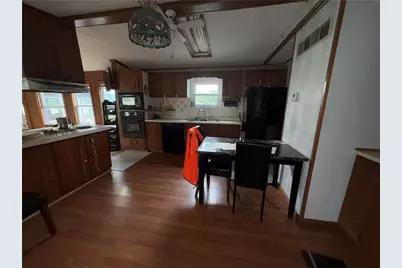 216 Lakeview Cir, Middlesex Township, PA 16059 - Photo 6