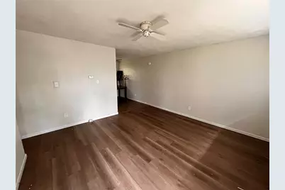412 W Carter Dr, North Versailles, PA 15137 - Photo 6