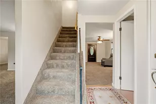 7 Cameron Dr, Pittsburgh, PA 15235 - Photo 10