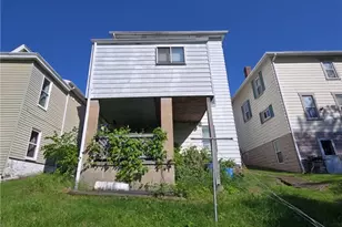 329 Burton Ave, Washington, PA 15301 - Photo 2